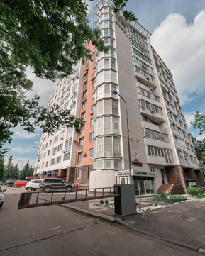 Юна на Республиканской, фото №1