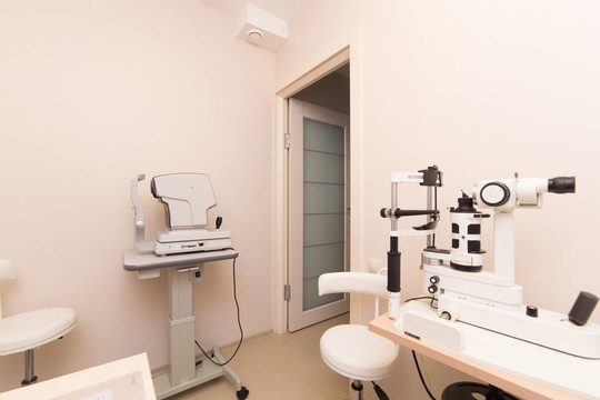 ЮниМед на 8 Марта 2/5, фото №1