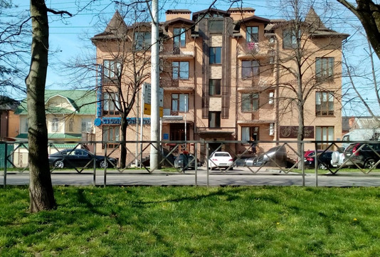 Профессорская стоматология на Дзержинского, фото №1