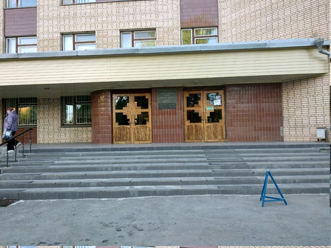 Поликлиника завода Красное знамя на Октябрьской, фото №1