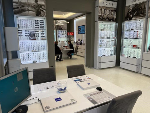 Оптика Zeiss на Суворовском, фото №1