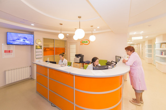 ЮниМед на 8 Марта 2/9, фото №1