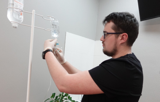 НИА Клиник на Цюрупы, фото №1