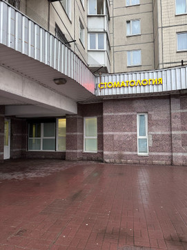 Стоматология КастомИ на Комендантском, фото №1