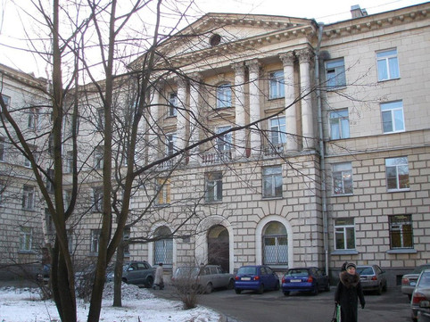 Стоматологическая поликлиника № 18 в Колпино, фото №1