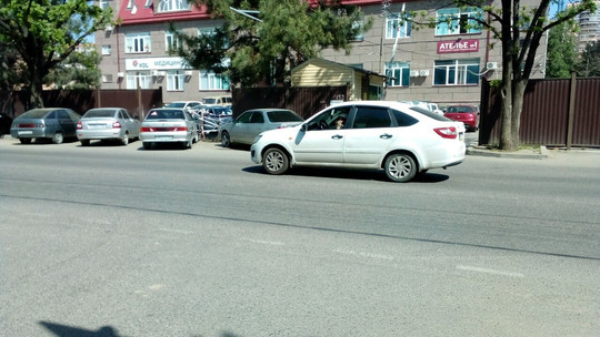 КДЛ на Яна Полуяна, фото №1