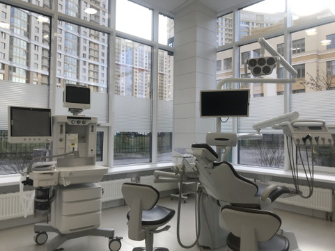 Премьер Дентал на Мосфильмовской, фото №1