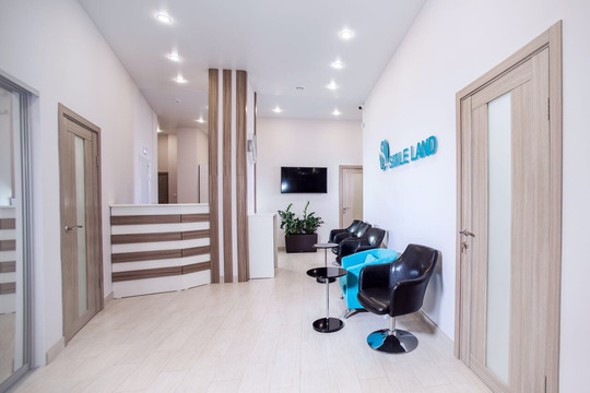 Стоматология Smile Land на Электролитном, фото №1