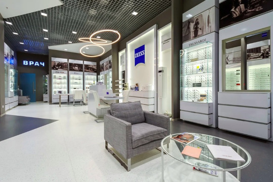 Оптика Zeiss в ТЦ Ривер-Хаус, фото №1