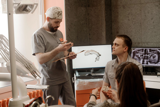 Сеть стоматологий Апельсин, фото №1