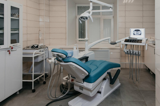 Стоматологическая клиника доктора Звездина на Октября, фото №1