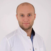 Сафарян Давид Левонович, челюстно-лицевой хирург