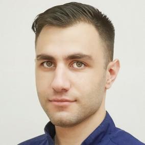 Захарян Арам Вагаршакович, стоматолог-терапевт