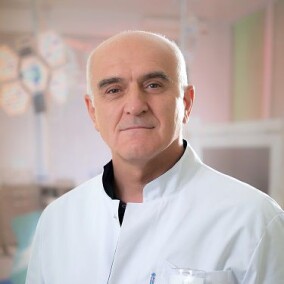 Ахмедов Багавдин Гаджиевич, ортопед