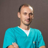 Кущ Олег Владимирович, стоматолог-хирург