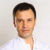 Уразбахтин Ильдар Раисович, имплантолог