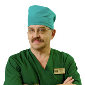 Назаренко Михаил Юрьевич, стоматолог-хирург