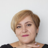 Сланина Людмила Евгеньевна, стоматолог-терапевт