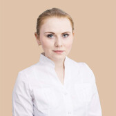 Дягилева Евгения Дмитриевна, стоматолог-терапевт