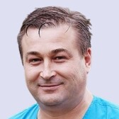 Расческов Александр Юрьевич, офтальмолог-хирург