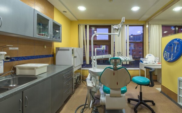 Клиника «Стоматолог»