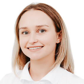 Слюсарь (Бухарина) Анна Львовна, стоматолог-терапевт