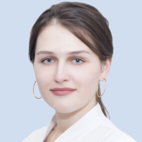 Ляпунова Евгения Геннадьевна, стоматолог-терапевт