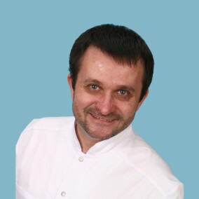 Аверьянов Игорь Алексеевич, стоматолог-хирург