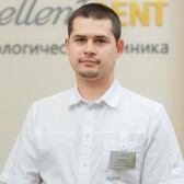 Тихоньких Антон Геннадьевич, стоматолог-терапевт