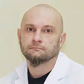 Наумов Эдуард Юрьевич, невролог