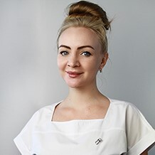 Оганисян Анастасия Михайловна, стоматолог-терапевт