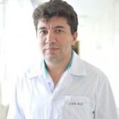 Нурлыгаянов Радик Зуфарович, травматолог