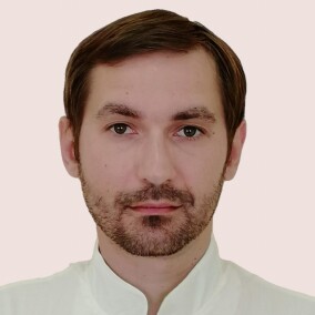 Чернявский Олег Анатольевич, стоматолог-терапевт