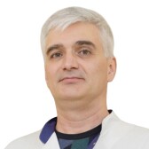 Абдуллаев Умалат Меджидович, пластический хирург