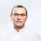 Валле Вячеслав Валерьевич, стоматолог-терапевт