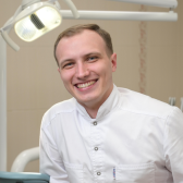 Кузьменко Артем Юрьевич, стоматолог-ортопед
