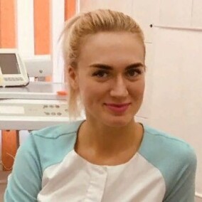 Ефремова Анна Николаевна, стоматолог-терапевт