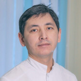 Аджиосманов Бахтияр Рамзиевич, имплантолог