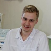 Бадеев Роман Андреевич, стоматолог-терапевт