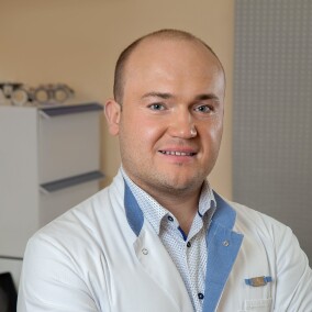 Ильюхин Олег Евгеньевич, офтальмолог