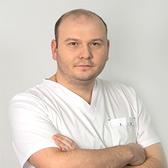 Бедретдинов Ринат Мансурович, стоматолог-хирург