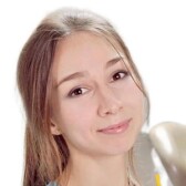 Ухова Полина Сергеевна, стоматолог-терапевт