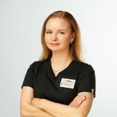 Давыдова (Киндзерская) Оксана Алексеевна, стоматолог-терапевт