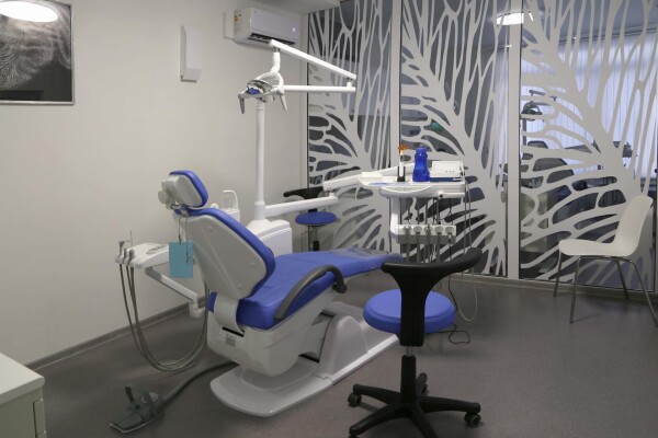 Стоматологическая клиника «Белый носорог»