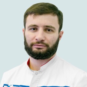 Муслимов (Григорьян) Александр Олегович, стоматолог-хирург
