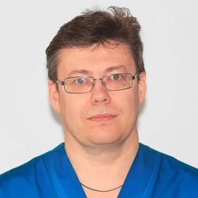 Музгин Олег Геннадиевич, стоматолог-хирург