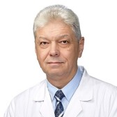 Чернецкий Евгений Оскарович, офтальмолог-хирург