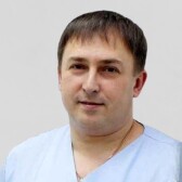 Шалаев Владимир Иванович, стоматолог-хирург