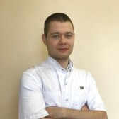 Попович Дмитрий Андреевич, стоматолог-терапевт