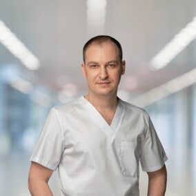 Жаренов Илья Александрович, стоматолог-хирург